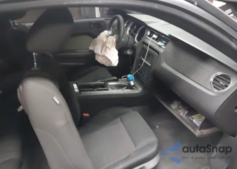 2011 Ford Mustang V6 из США, поврежденный, VIN 1ZVBP8AM6B5137189